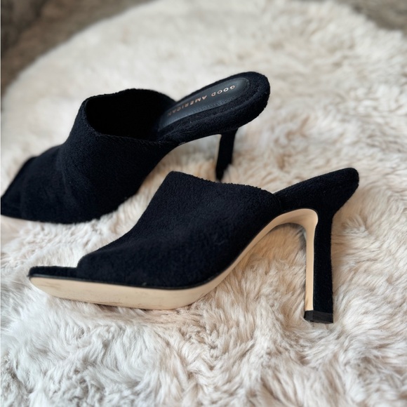 Good American Square Open Toe Pump, Black Terry Cloth, Size 8.5 - Picture 2 of 5